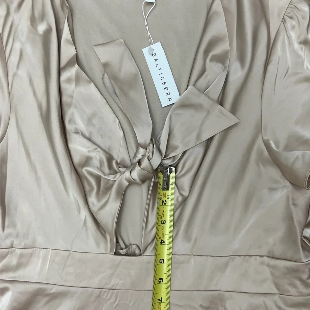 Baltic Born Poppy Satin Midi‎ Dress V-Neck Open Tie Front in Champagne Size XXXL - Picture 11 of 13